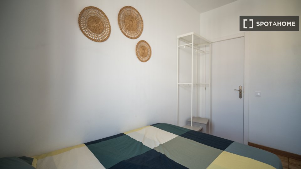 Double room Barcelona, 8 beds — photo 10