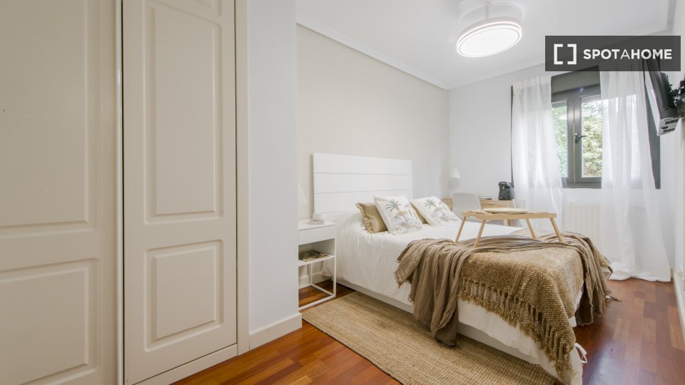 Double room Madrid, 8 beds — photo 16