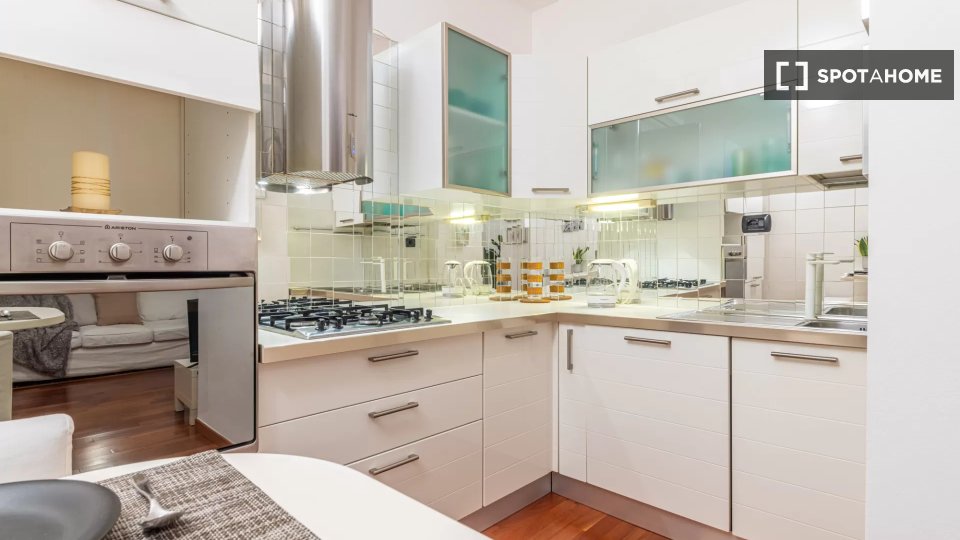 Apartment Milan, 1 bed, 45m² — photo 2
