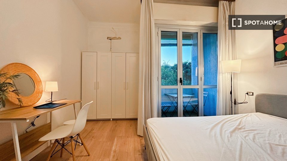 Double room Milan, 3 beds, 85m² — photo 6