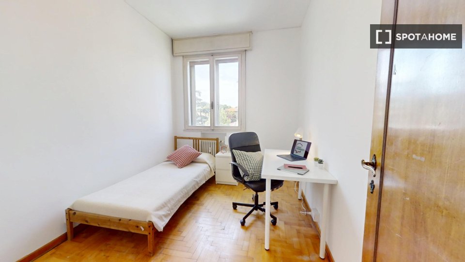 Double room Padua, 3 beds — photo 17