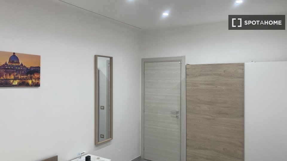 Apartment mono Rome, 65m² — photo 4