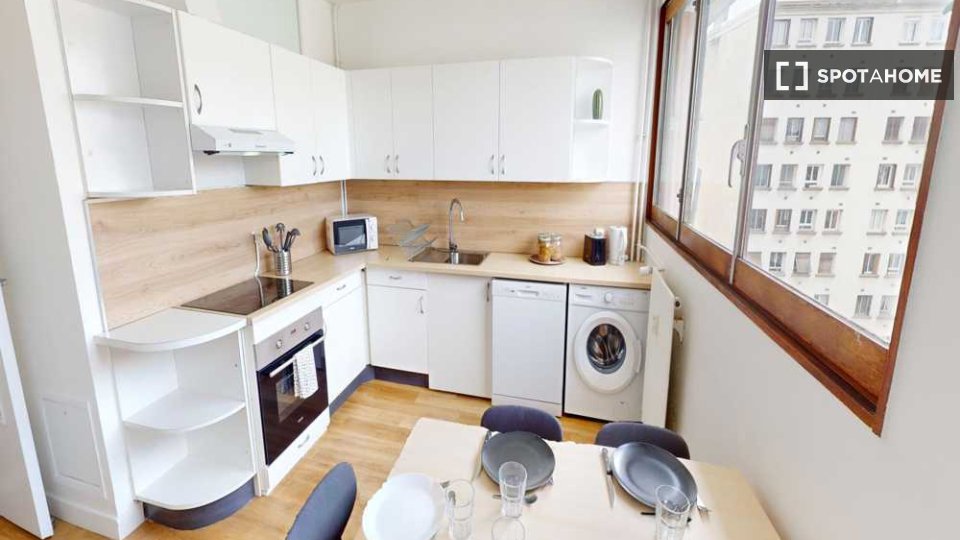 Double room Paris, 5 beds, 100m² — photo 4