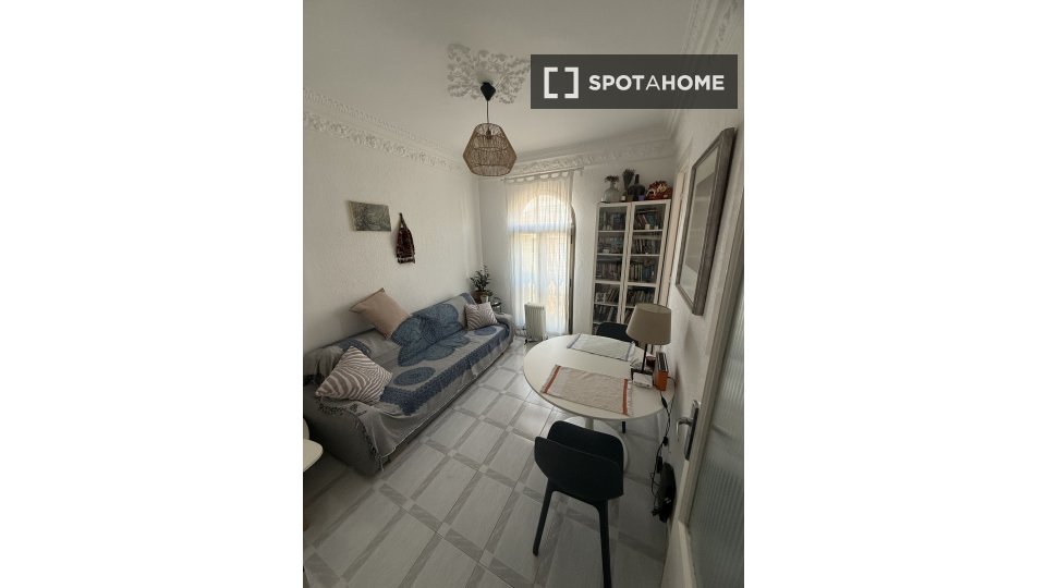 Apartment Barcelona, 2 beds, 55m² — photo 5