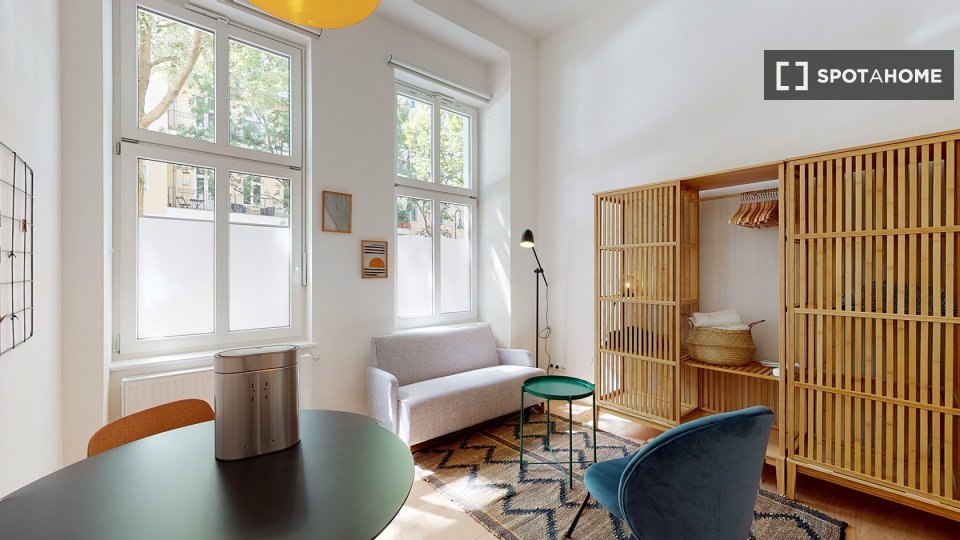 Apartment Berlin, 8 beds — photo 18