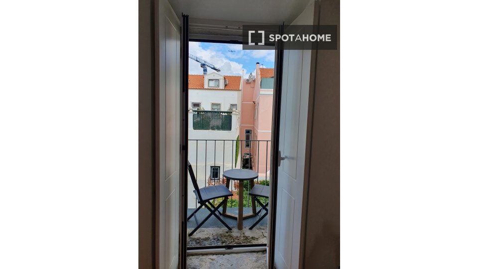 Apartment Lisbon, 1 bed, 65m² — photo 6