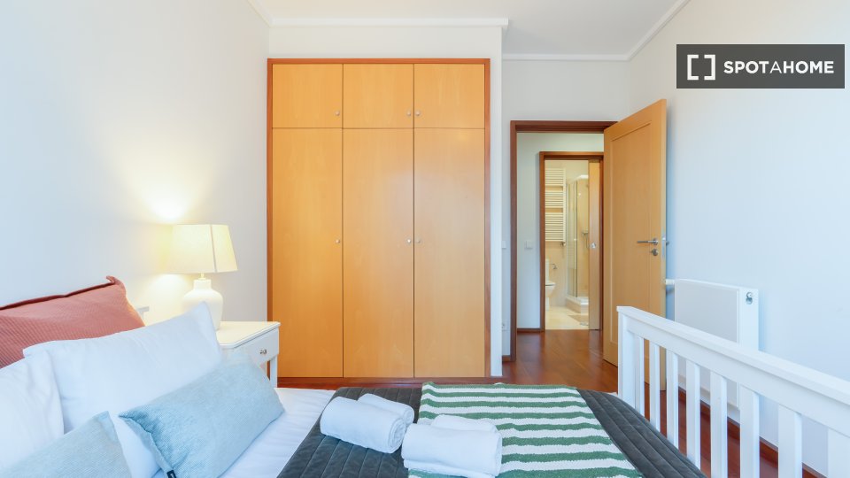 Apartment Porto, 4 beds, 80m² — photo 10