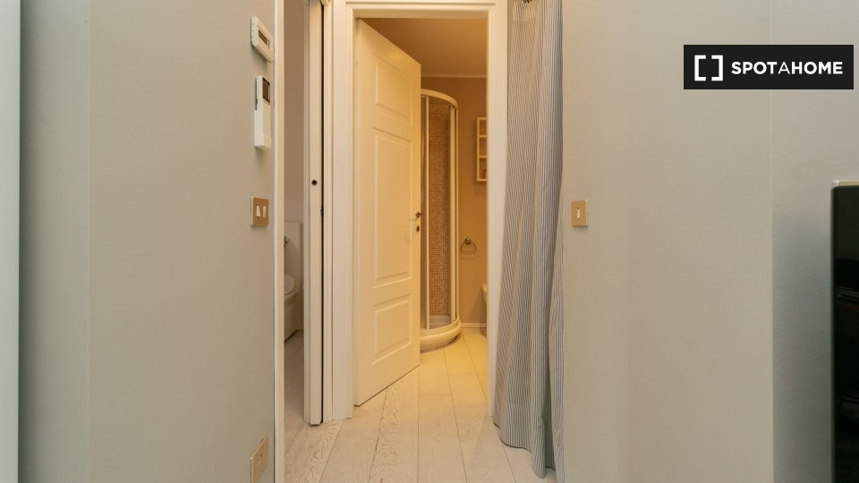 Apartment Milan, 1 bed, 55m² — photo 11