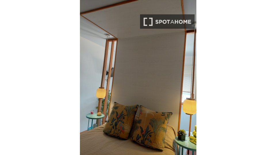 Double room Lisbon, 3 beds, 124m² — photo 6