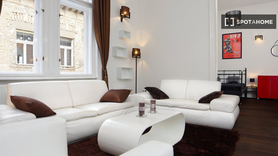 Apartment Budapest, 3 beds — photo 11