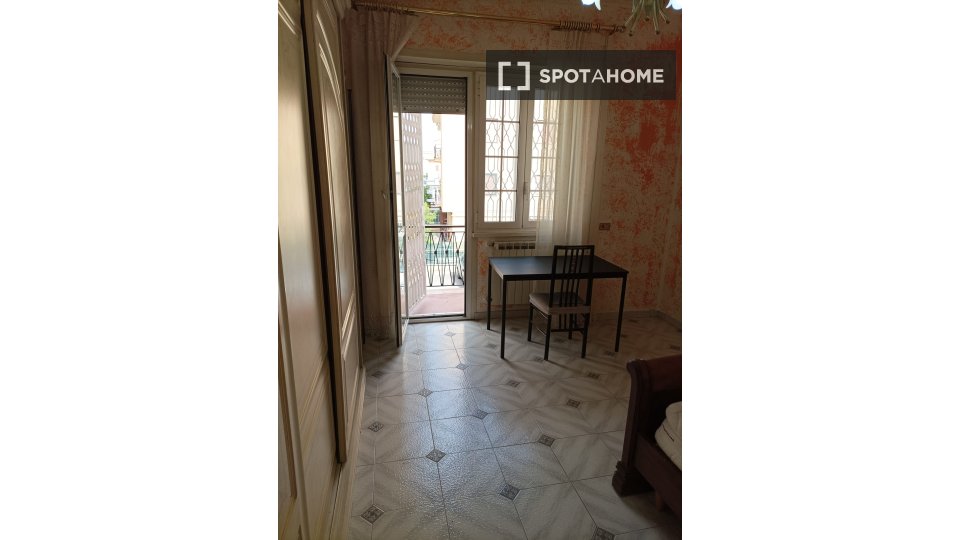 Double room Rome, 4 beds, 105m² — photo 5