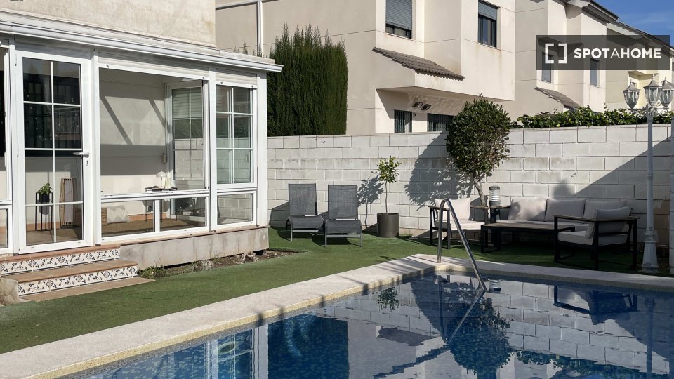 Apartment Valencia, 2 beds, 280m² — photo 12