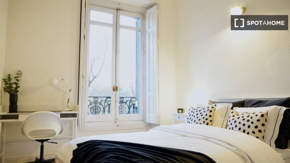 Double room Madrid, 8 beds — photo 69