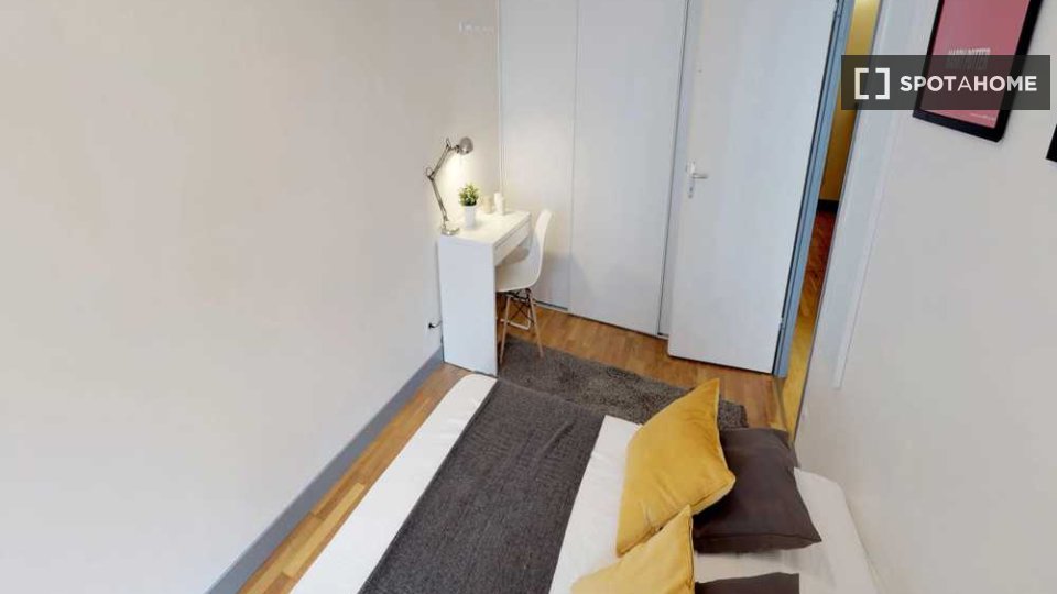 Double room Lille, 4 beds, 70m² — photo 8