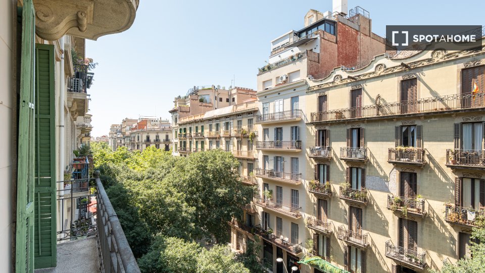 Double room Barcelona, 7 beds, 166m² — photo 8