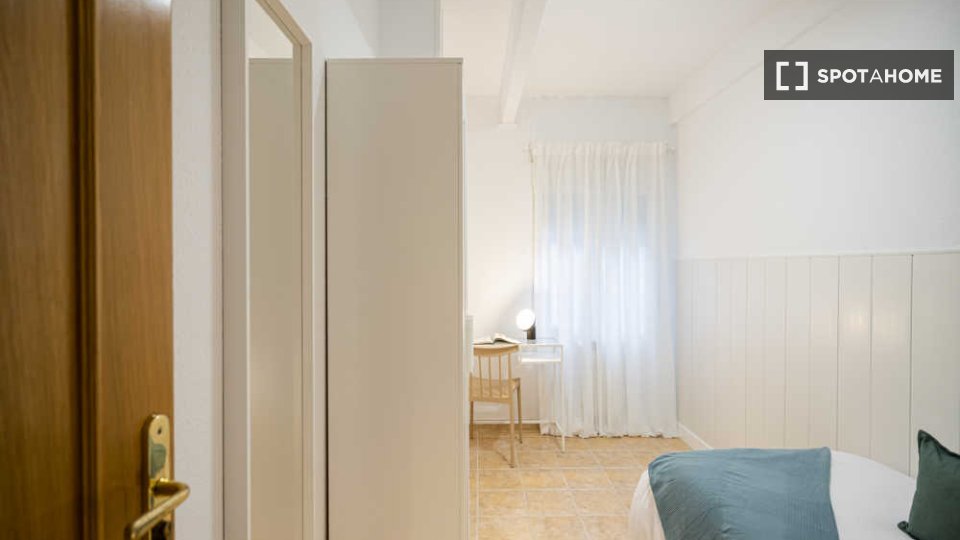 Double room Madrid, 25 beds, 600m² — photo 4