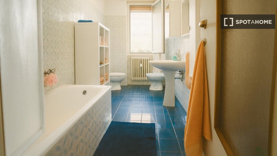 Double room Milan, 4 beds — photo 8