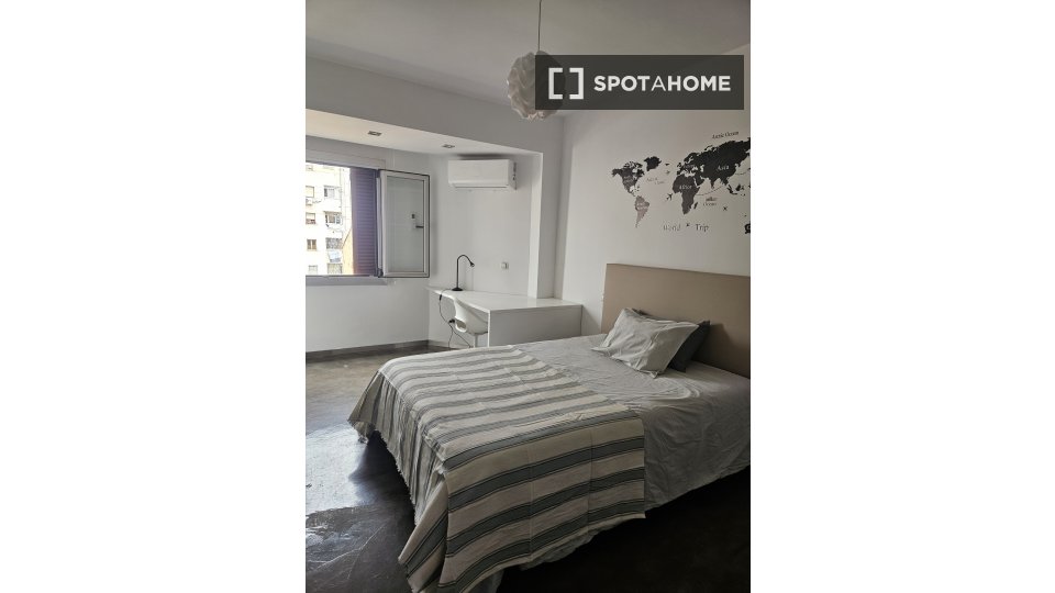 Double room Palma_De_Mallorca, 3 beds, 114m² — photo 13