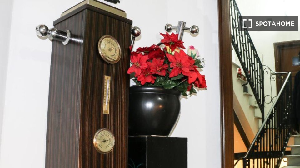 Apartment Rome, 2 beds — photo 10