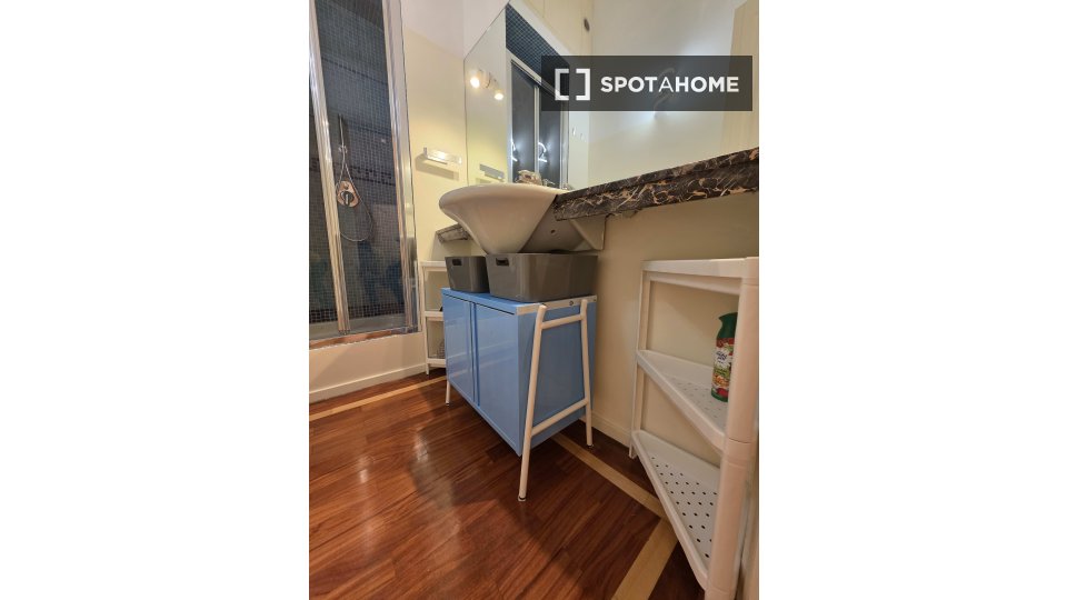 Double room Rome, 4 beds, 102m² — photo 7