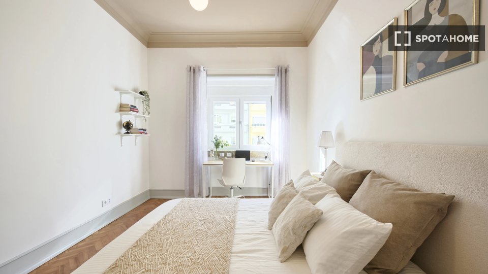 Double room Lisbon, 7 beds — photo 13