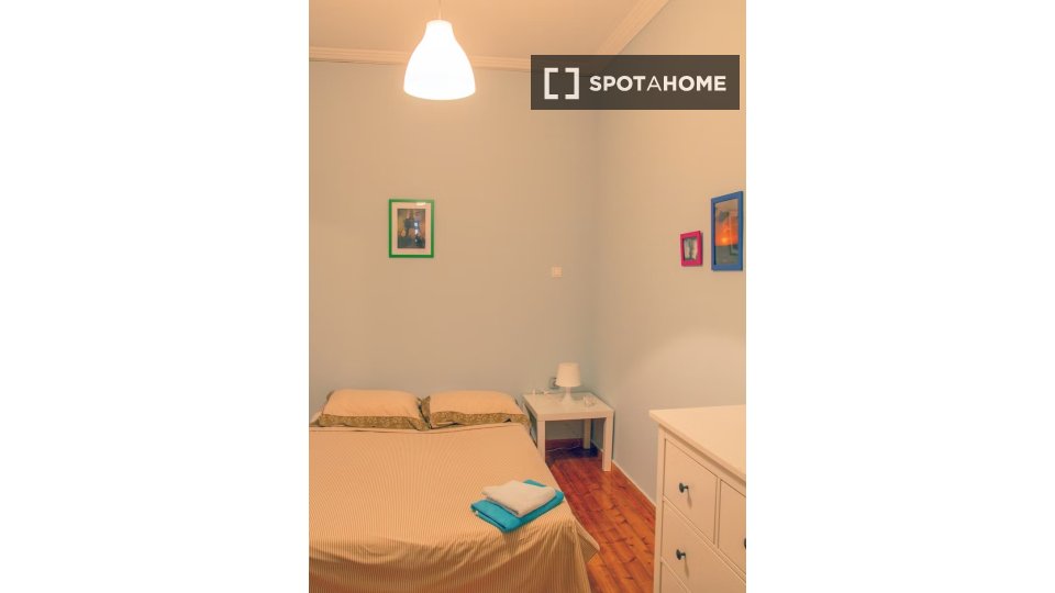 Double room Athens, 4 beds — photo 11