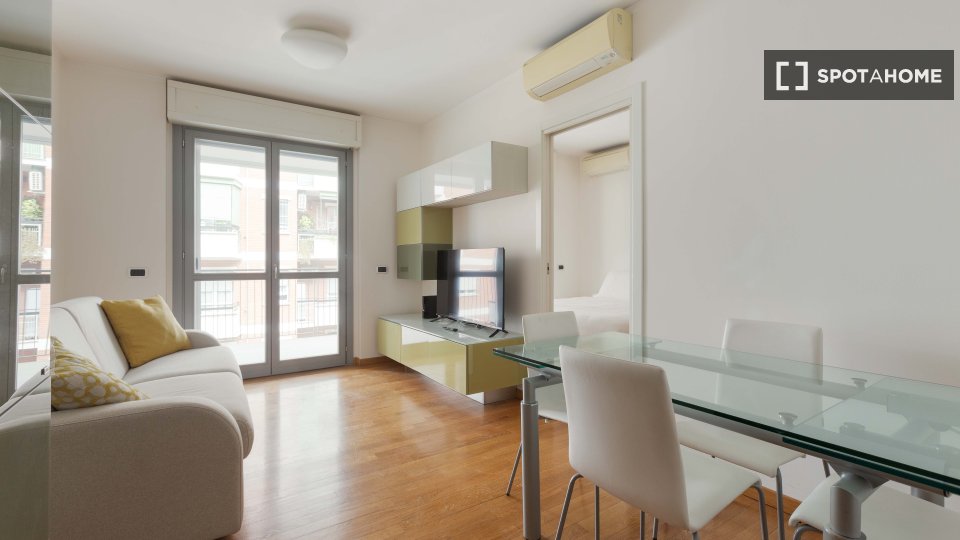 Apartment Milan, 1 bed, 55m² — photo 1