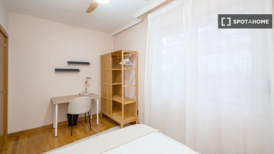 Double room Madrid, 10 beds — photo 16