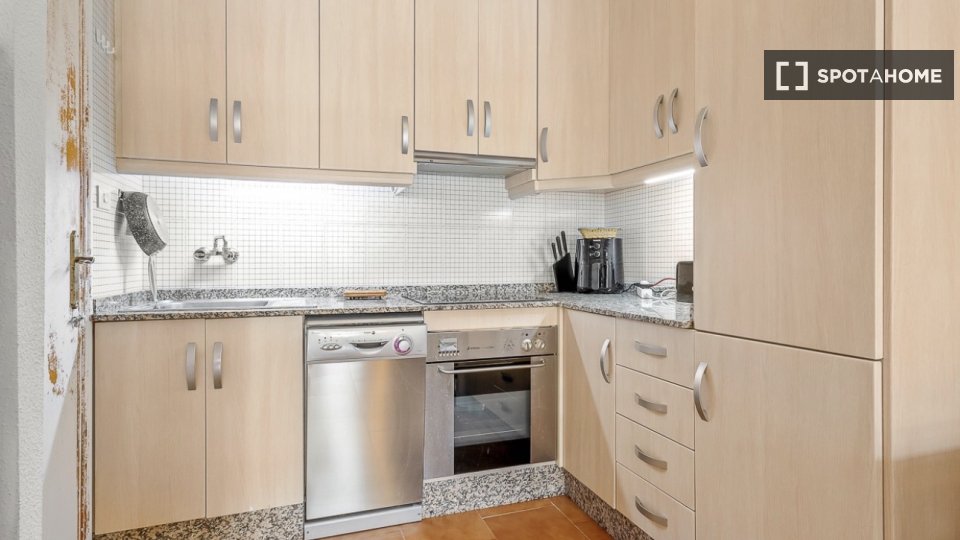 Apartment Alicante, 2 beds, 70m² — photo 13