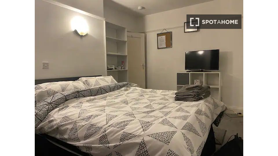 Double room Nottingham, 4 beds — photo 8