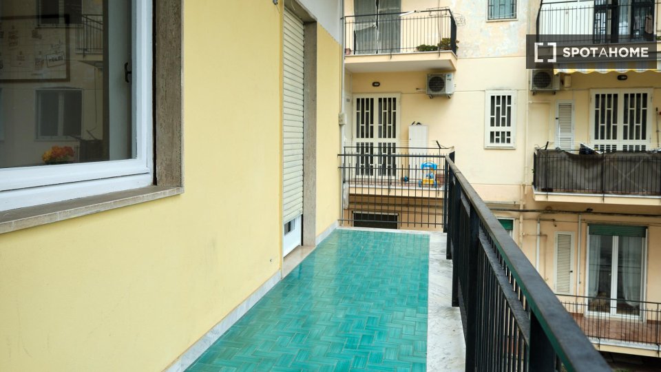 Camera doppia Napoli, 4 camere — foto 5