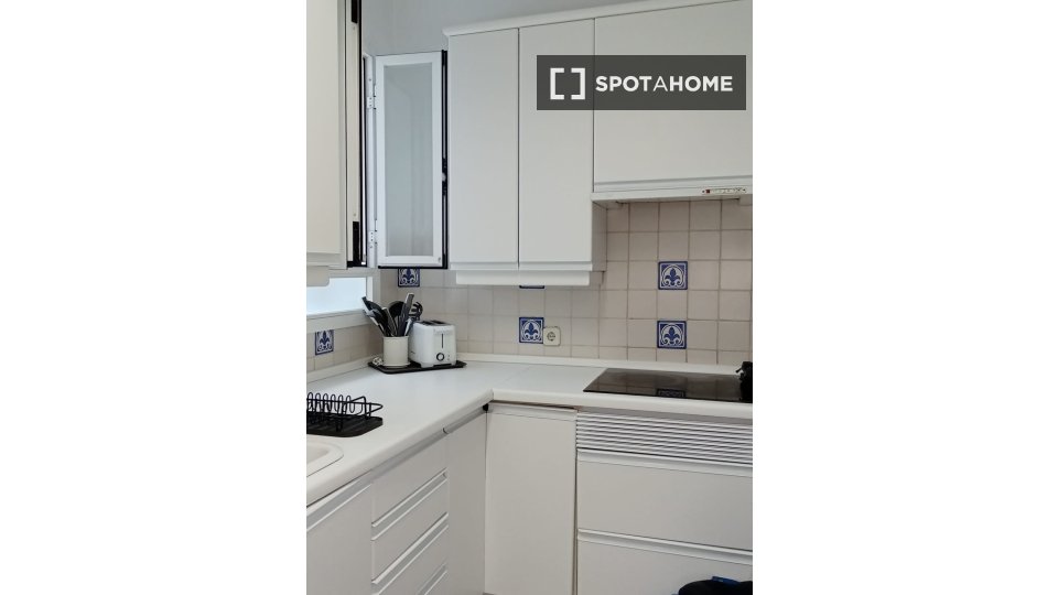 Double room Madrid, 5 beds — photo 3