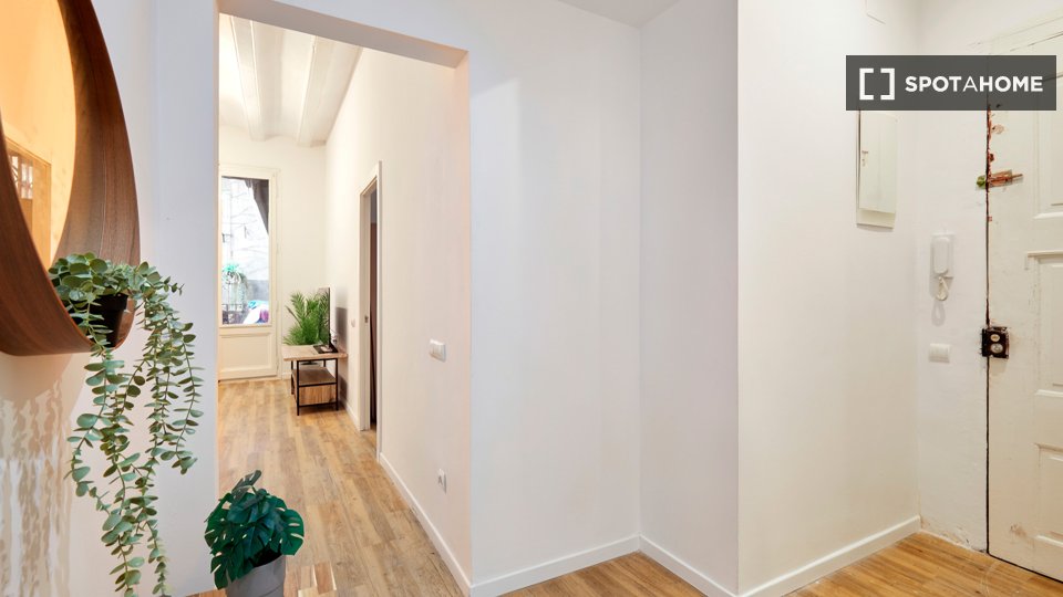 Apartment Barcelona, 2 beds, 80m² — photo 25
