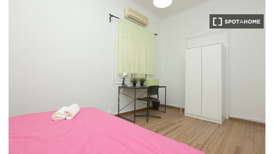 Double room Athens, 8 beds — photo 11