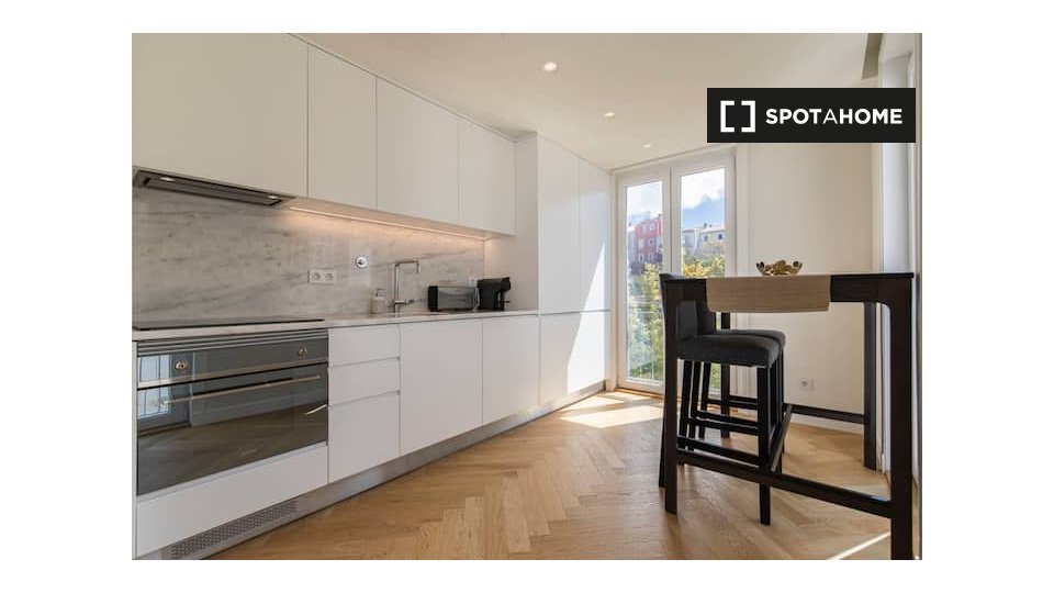Apartment Lisbon, 2 beds — photo 12