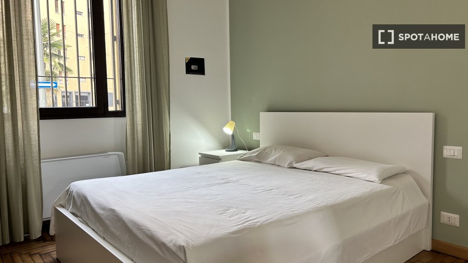 Apartment Milan, 1 bed, 53m² — photo 14