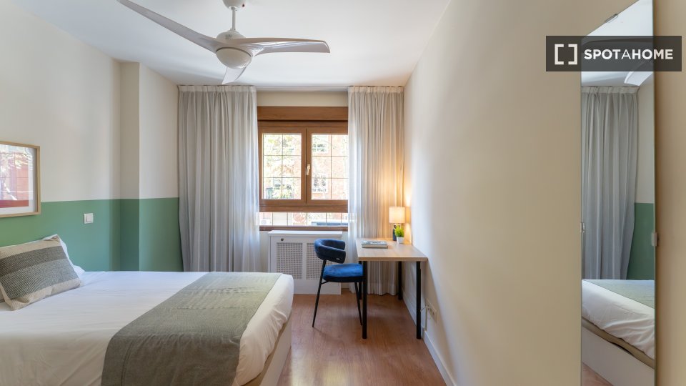 Double room Madrid, 6 beds — photo 11