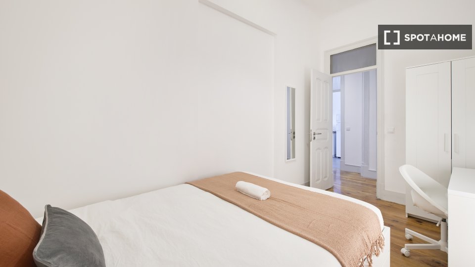 Double room Lisbon, 8 beds — photo 6