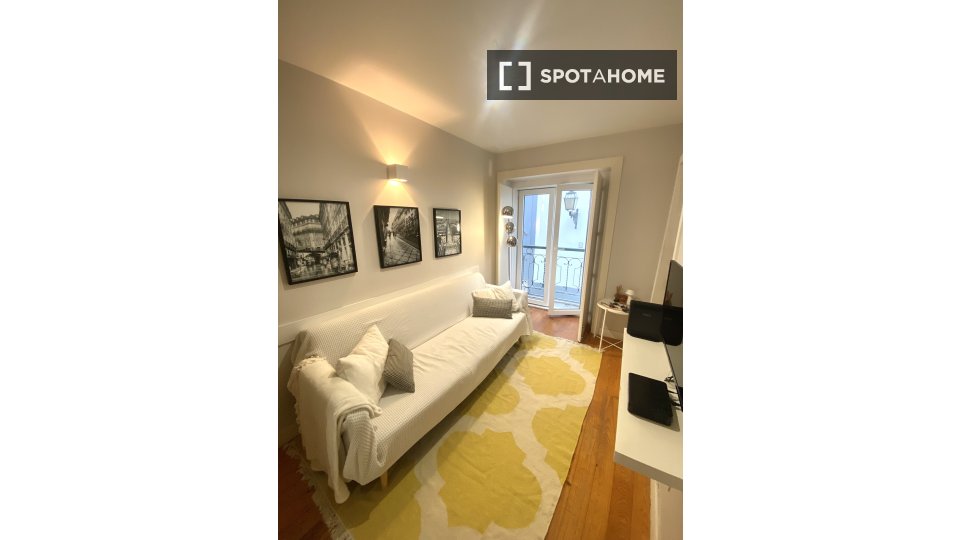 Apartment Lisbon, 1 bed — photo 19