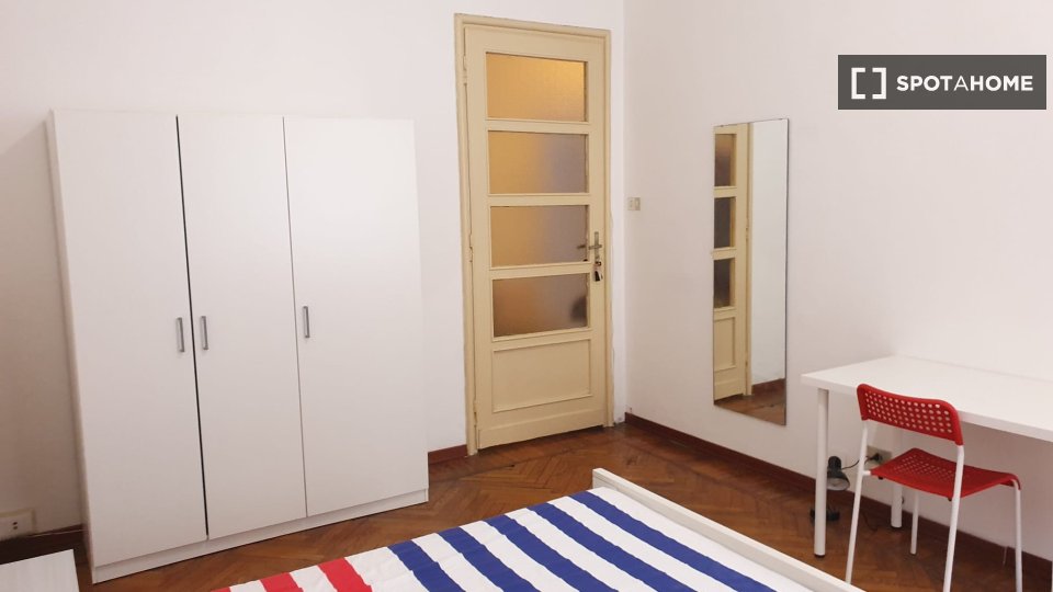 Double room Turin, 4 beds, 110m² — photo 4