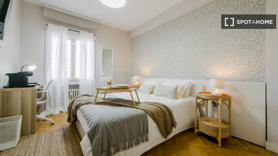 Double room Madrid, 7 beds — photo 4