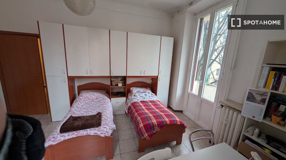 Double room Milan, 3 beds, 90m² — photo 18