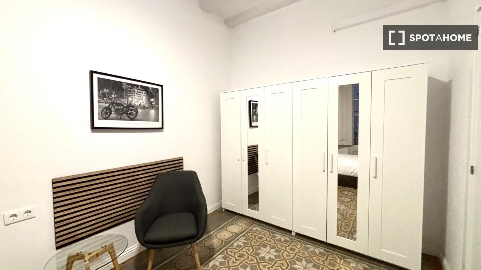 Habitación doble Barcelona, 5 habitaciones — foto 24