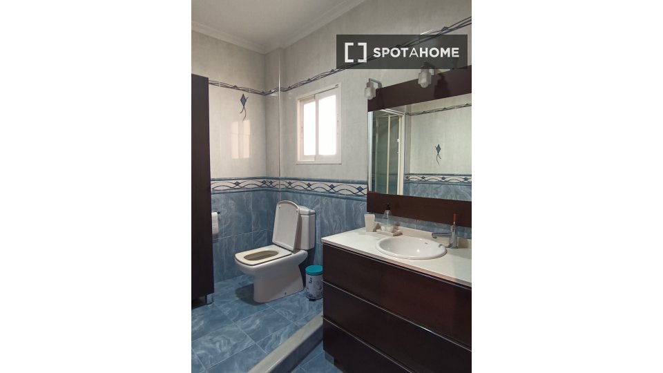 Apartment Valencia, 2 beds, 80m² — photo 2