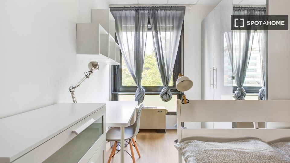 Double room Milan, 8 beds, 178m² — photo 1