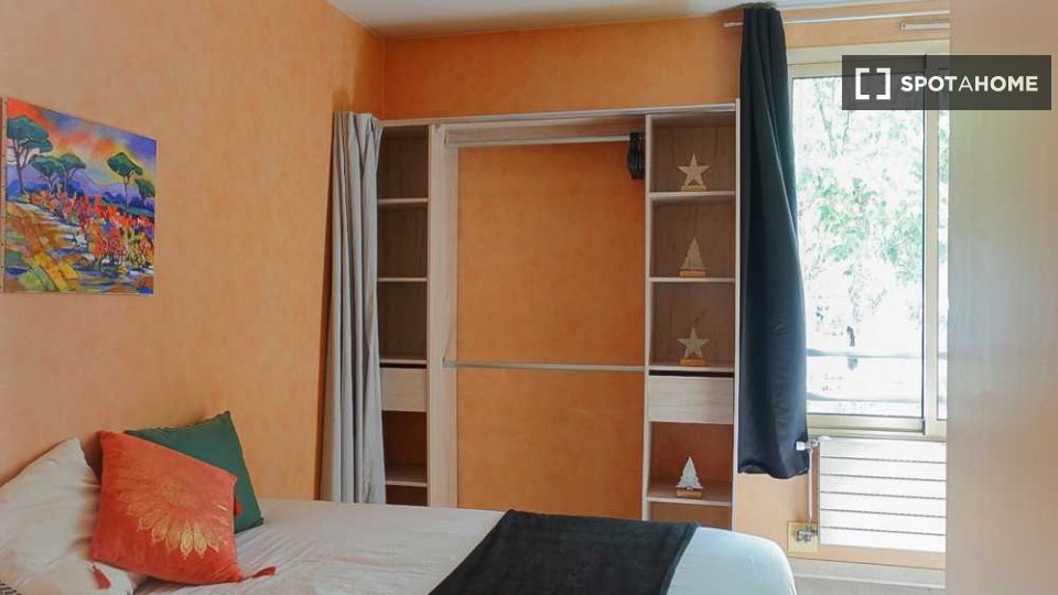 Double room Lyon, 4 beds, 100m² — photo 4
