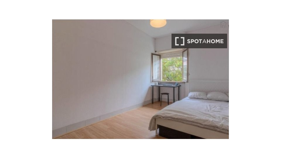 Double room Lisbon, 6 beds, 115m² — photo 29