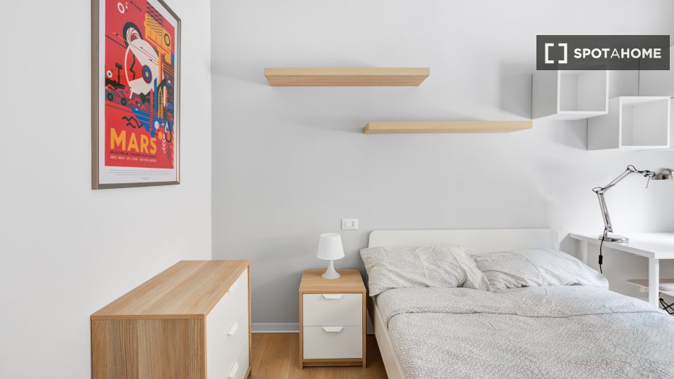 Double room Milan, 7 beds, 166m² — photo 2
