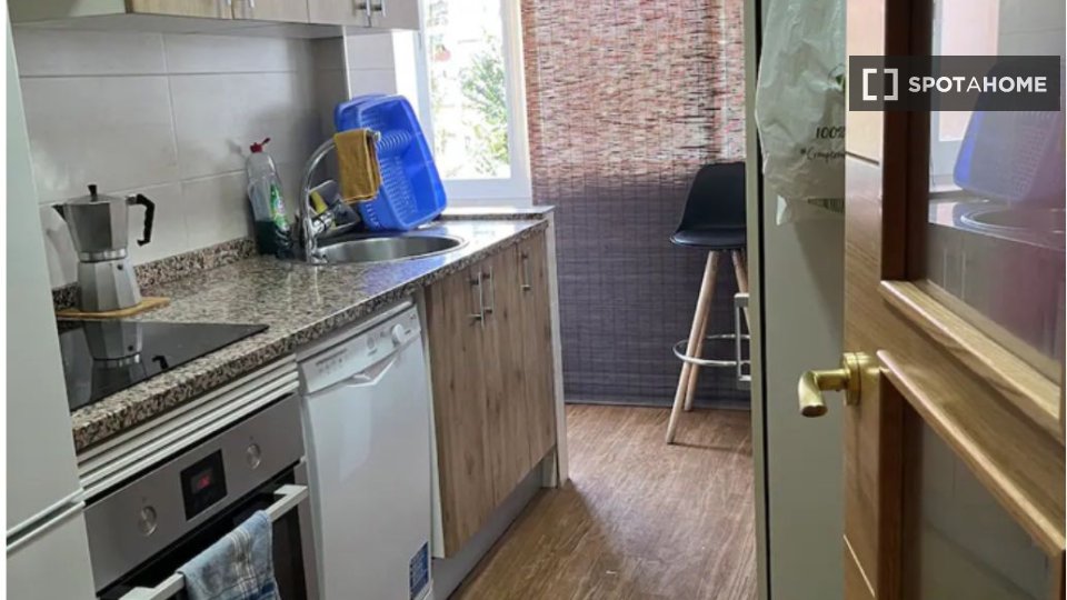 Double room Madrid, 3 beds — photo 4