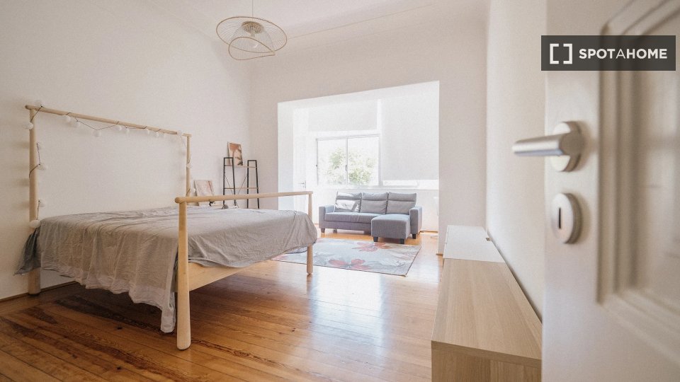 Double room Lisbon, 7 beds — photo 5